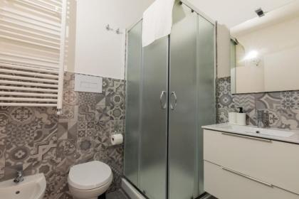 Alexandra Apartment - image 21