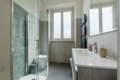 Rione Prati Elegant Apartment with Balcony - image 23