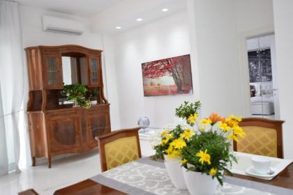 St Peter’s Elegant Holidays - image 15