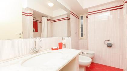 Trevi Colour- Rental in Rome - image 29