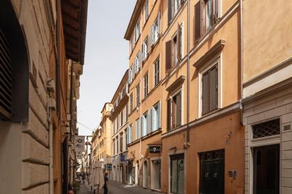 Piazza di Spagna Elegant Flat - image 25