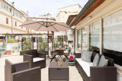 iFlat Opera Penthouse with Terrace - image 22
