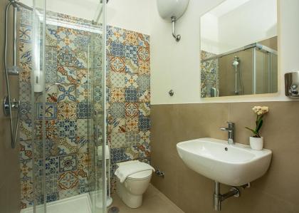 Salus Inn - image 28