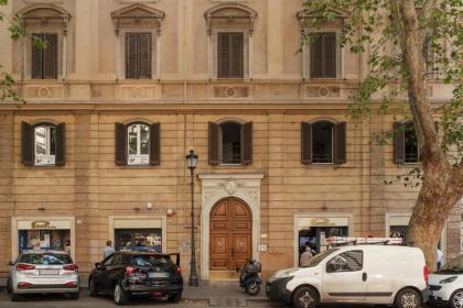 Piazza di Santa Maria Maggiore Cosy Apartment - image 25