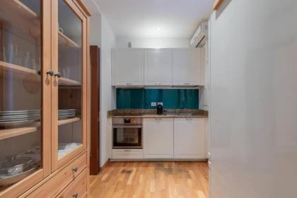 iFlat Spanish Steps Blue Apartment - image 24