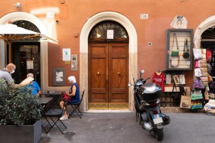 iFlat Spanish Steps Blue Apartment - image 27