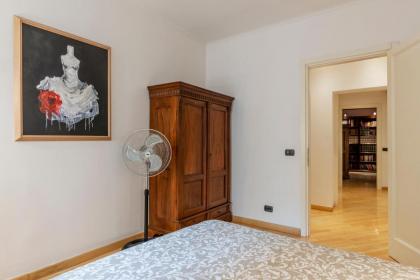 Pantheon View Apartment - image 22