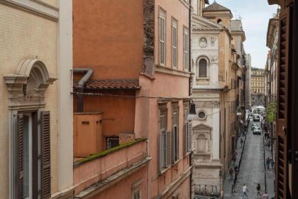 Pantheon View Apartment - image 30