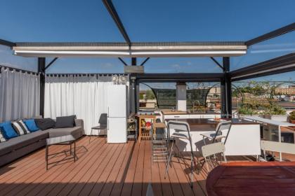 Roof Terrace Gleizer Saint Peter's - image 23