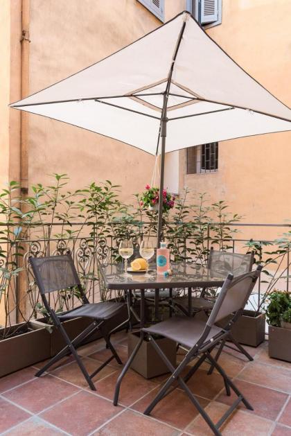 71ViadelCorso Luxury Home in Rome - image 28