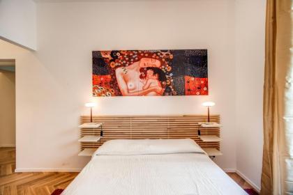 Giulio Cesare charming suite great location - image 8