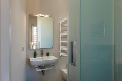Trastevere Luxury Apartment with Terrace - image 21
