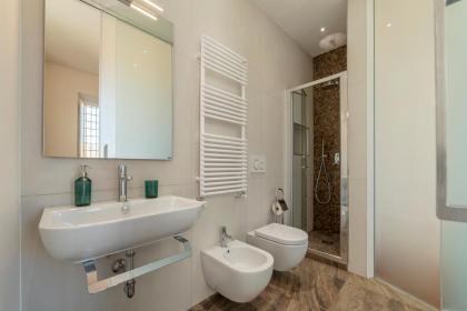 Trastevere Luxury Apartment with Terrace - image 22