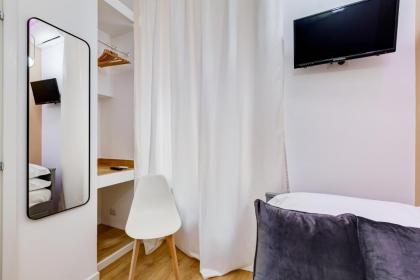 ORAZIO INN SUITE - image 28