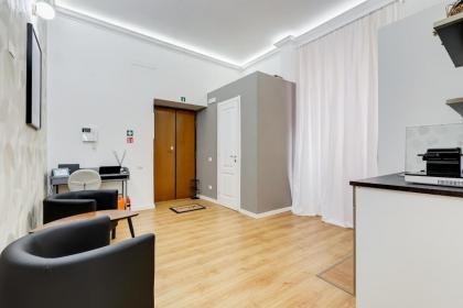 ORAZIO INN SUITE - image 30