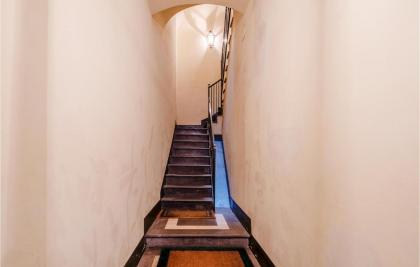 Stunning Apartment In Roma With Wifi And 2 Bedrooms - image 9