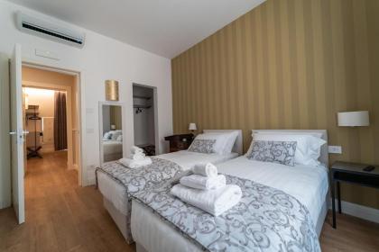 Nuances The Colosseum Apartment - image 24