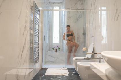 Nuances The Colosseum Apartment - image 26