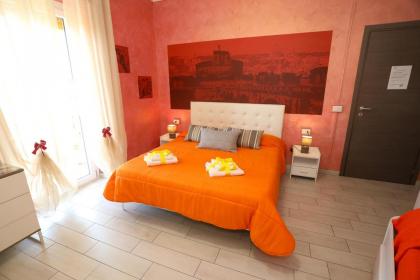 Movie Home Guesthouse - image 30