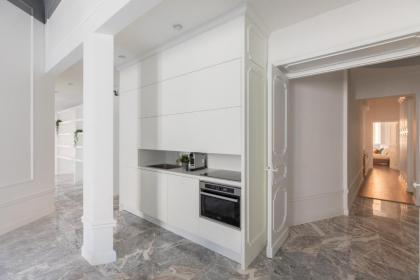 iFlat Corso Deluxe Apartment - image 21