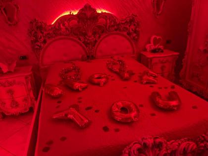 Gold luxury suite home roma - image 21