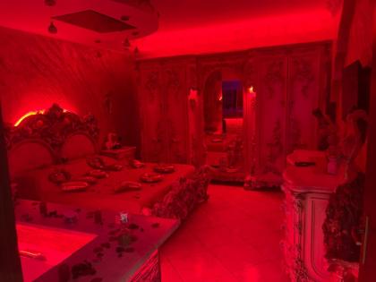 Gold luxury suite home roma - image 22
