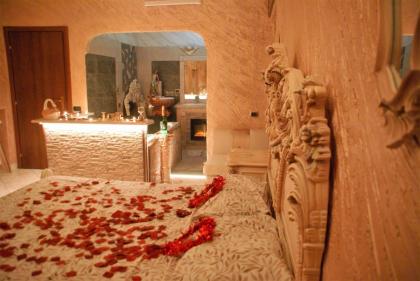 Gold luxury suite home roma - image 24