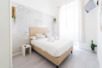 White Gioberti Apartments 