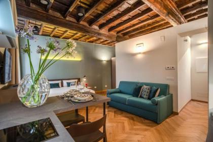 Maison del Colosseo - image 28