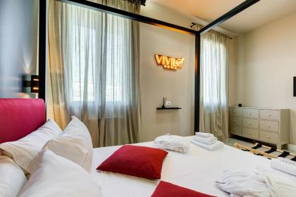 VIVILO ROMA TREVI - LUXURY EXPERIENCE - PRIVATE JACUZZI on TERRACE - INSANE VIEW - image 27