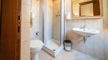 Hotel Center 1 - image 22