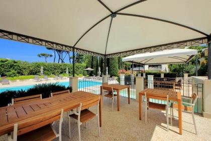 Luxury Aurelia Apartment with Swimming Pool - image 20