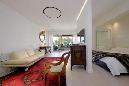 Luxury Aurelia Apartment with Swimming Pool - image 24