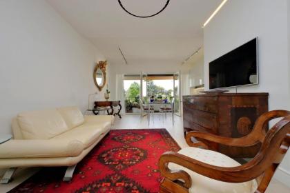 Luxury Aurelia Apartment with Swimming Pool - image 26