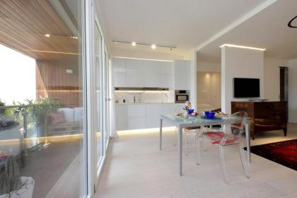 Luxury Aurelia Apartment with Swimming Pool - image 28