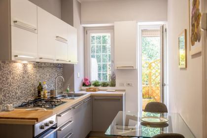 Amazing Viale Trastevere with Terrace - image 27