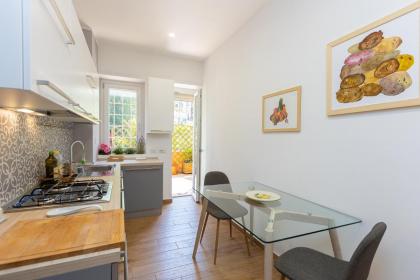 Amazing Viale Trastevere with Terrace - image 28