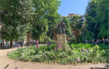 Amazing apartment in Roma with WiFi and 2 Bedrooms - image 28