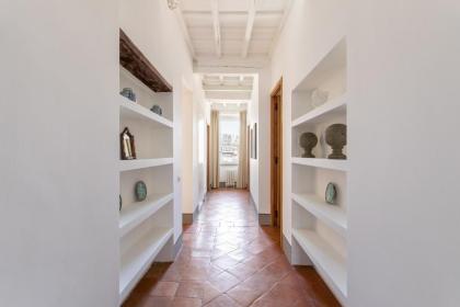 iFlat Campo dei Fiori Stylish Apartment - image 24