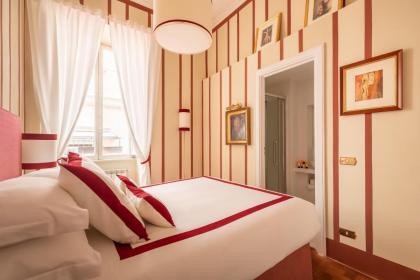 Pantheon Delightful Apartment - image 30