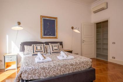 Ninetyone via sistina apartment Spanish Steps - image 25