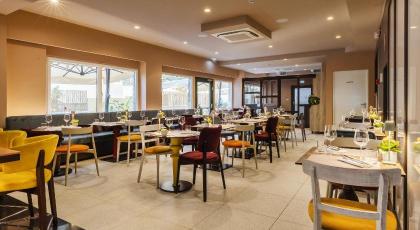 Adesso Hotel - image 21