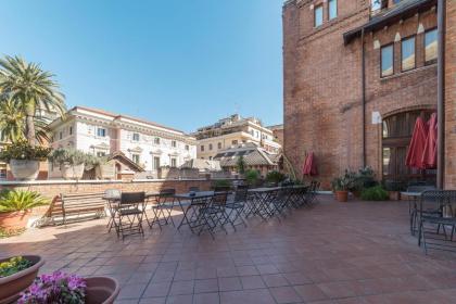Roomy&Cozy Apartment with Shared Terrace - image 22