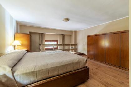 Roomy&Cozy Apartment with Shared Terrace - image 28