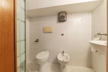 Roomy&Cozy Apartment with Shared Terrace - image 29