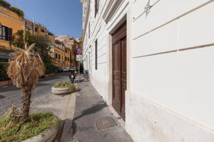 iFlat Luxury and SPA in the heart of Trastevere - image 24