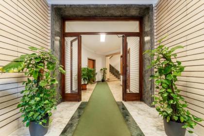Clodia Apartments - image 28