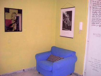One bedroom appartement with furnished balcony and wifi at Roma - image 22