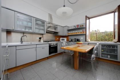 Spanish Steps Dream Penthouse TreasureRome - image 30