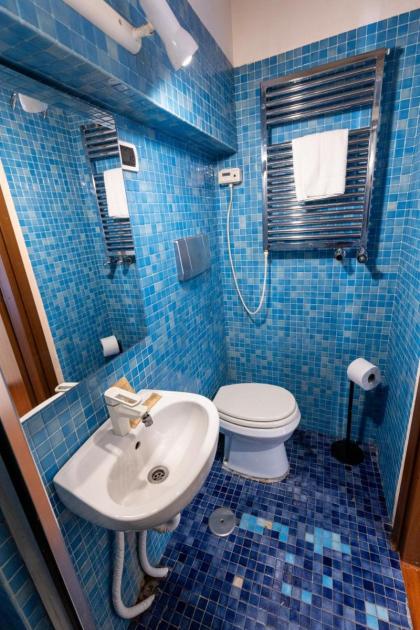 APT 151 - City Center - image 28